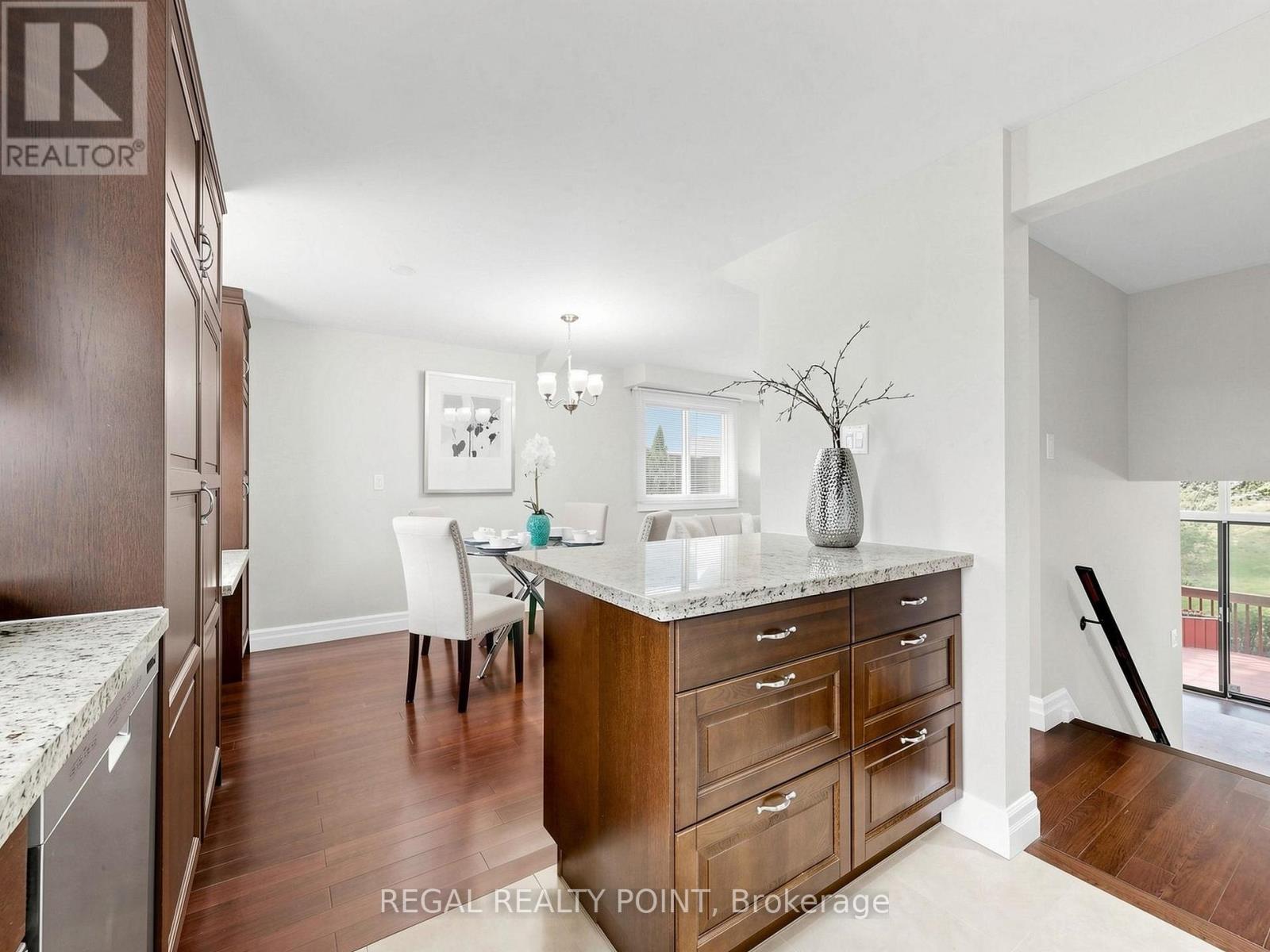 116 Loganberry Crescent, Toronto, Ontario  M2H 3H1 - Photo 12 - C13147372