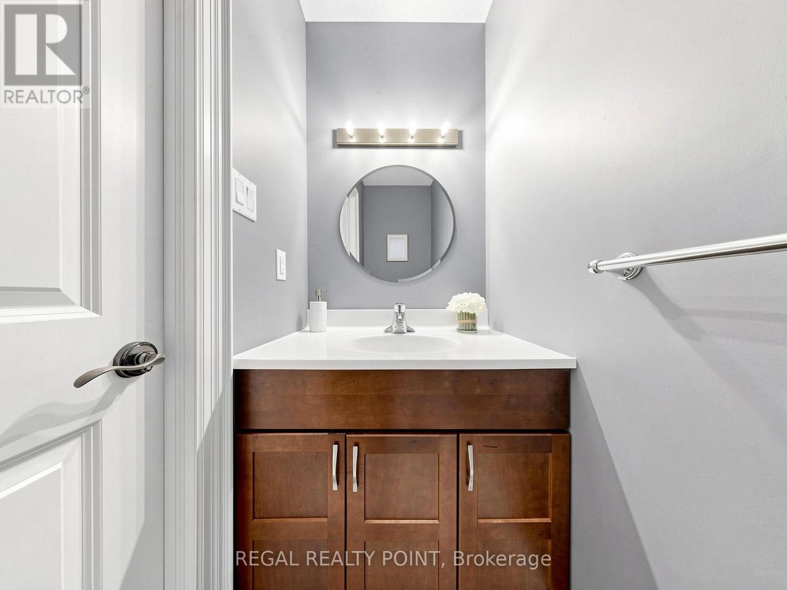 116 Loganberry Crescent, Toronto, Ontario  M2H 3H1 - Photo 4 - C13147372