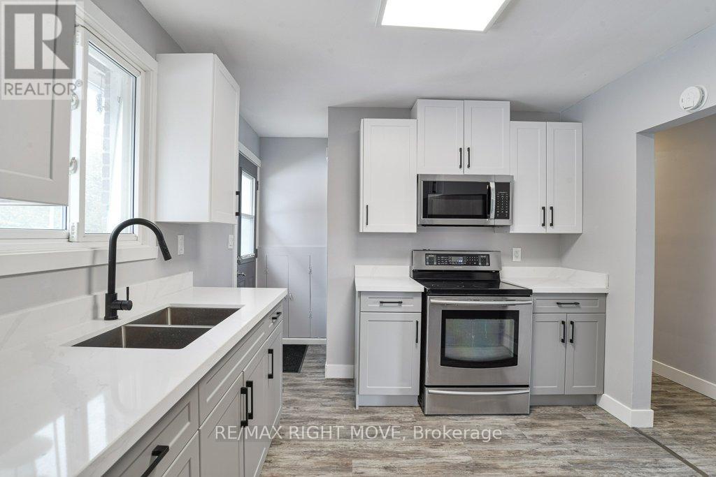 636 Mississaga Street W, Orillia, Ontario  L3V 3C6 - Photo 10 - S12964718