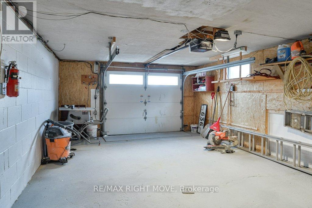 636 Mississaga Street W, Orillia, Ontario  L3V 3C6 - Photo 23 - S12964718