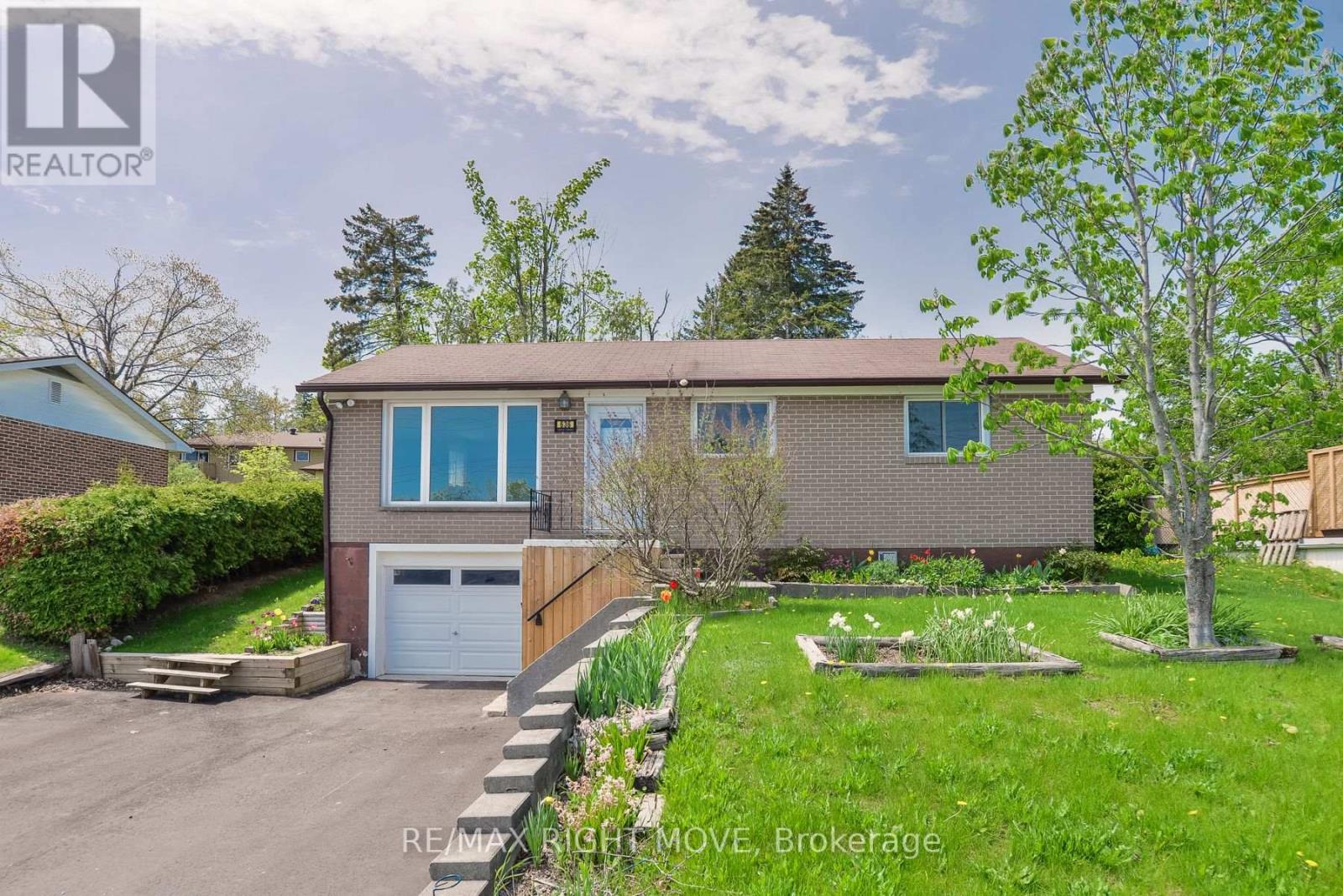 636 Mississaga Street W, Orillia, Ontario  L3V 3C6 - Photo 29 - S12964718