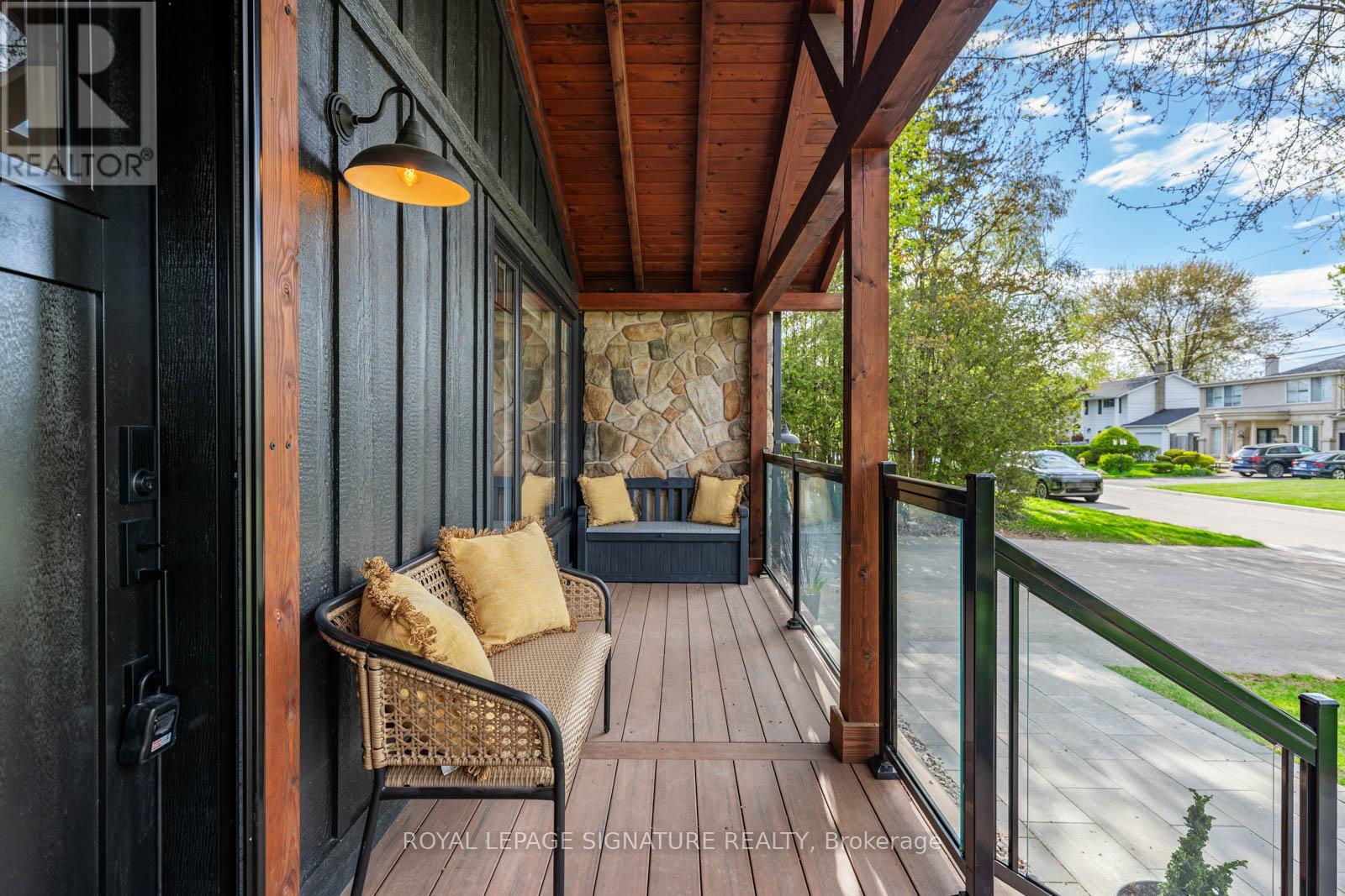 917 Vistula Drive, Pickering, Ontario  L1W 2L7 - Photo 5 - E13147694