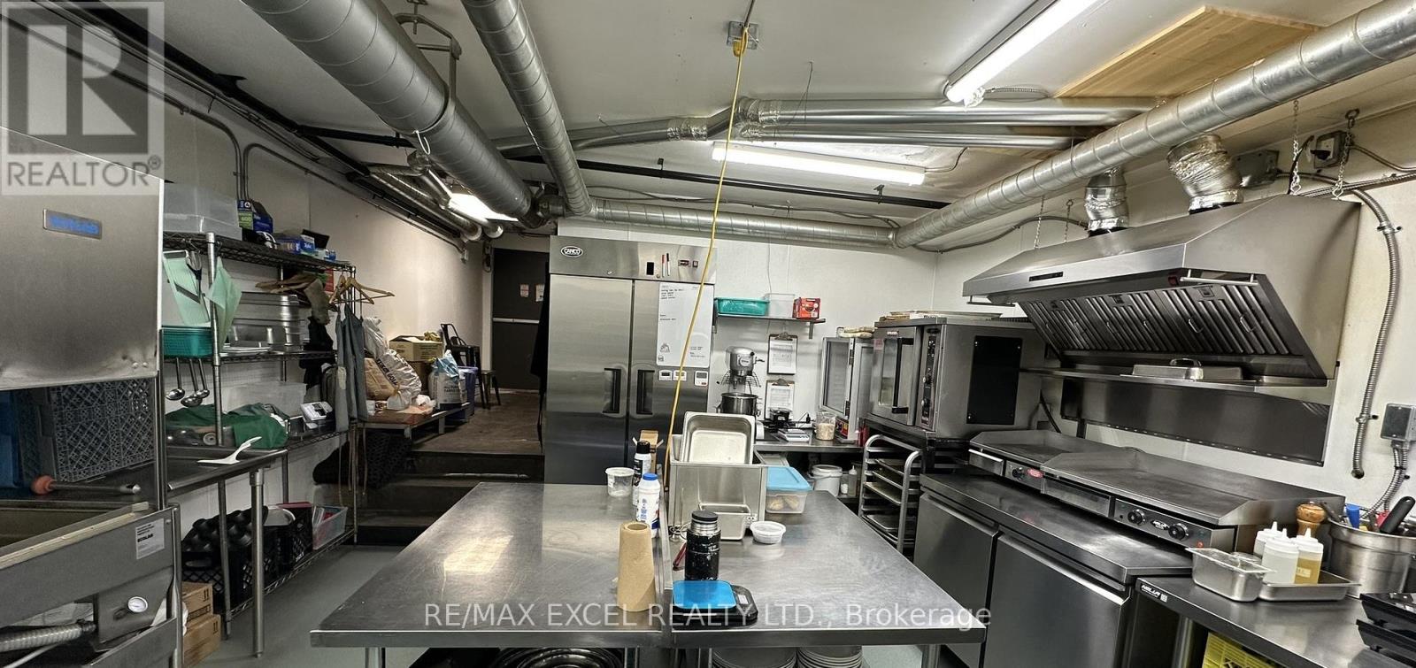 1060 Gerrard Street E, Toronto, Ontario M4M 1Z8 - Photo 7 - E13147710