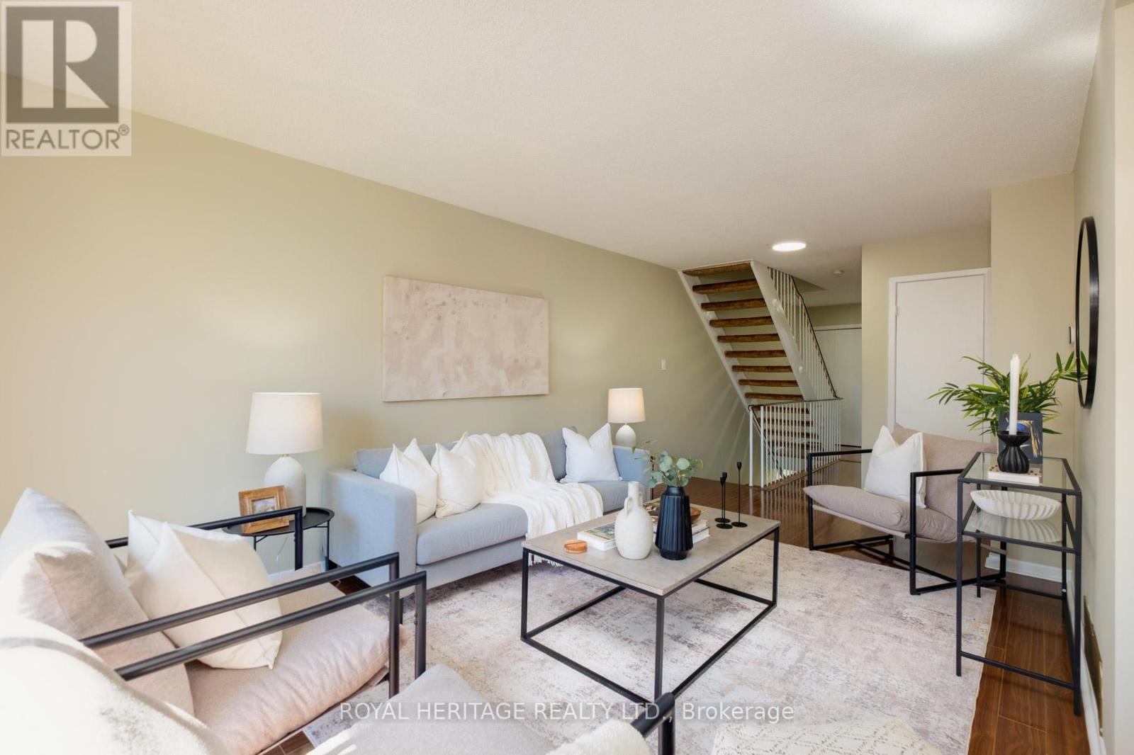 43 Clover Ridge Drive W, Ajax, Ontario L1S 3M6 - Photo 4 - E13147738