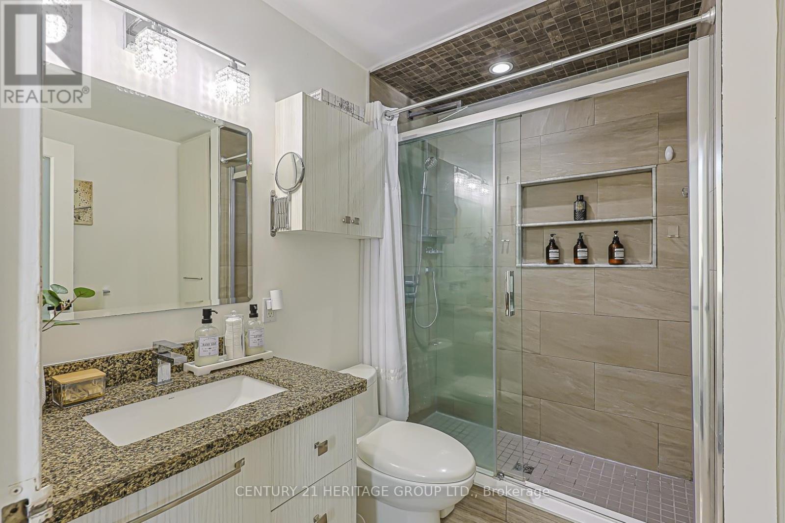 279 Rockway Court, Newmarket, Ontario  L3Y 3M3 - Photo 17 - N13147692
