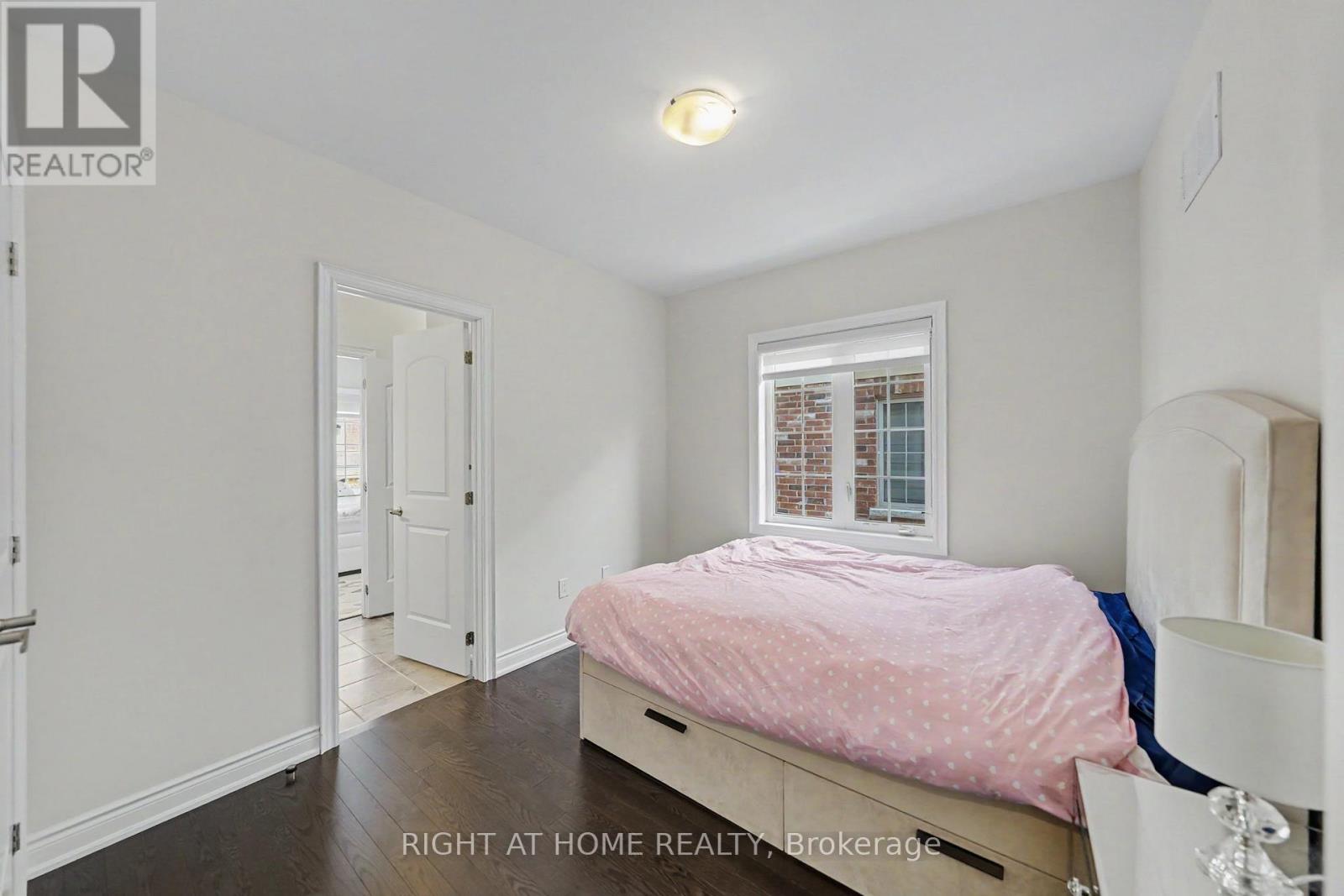 5 Rossini Drive, Richmond Hill, Ontario  L4E 0R6 - Photo 21 - N13147730