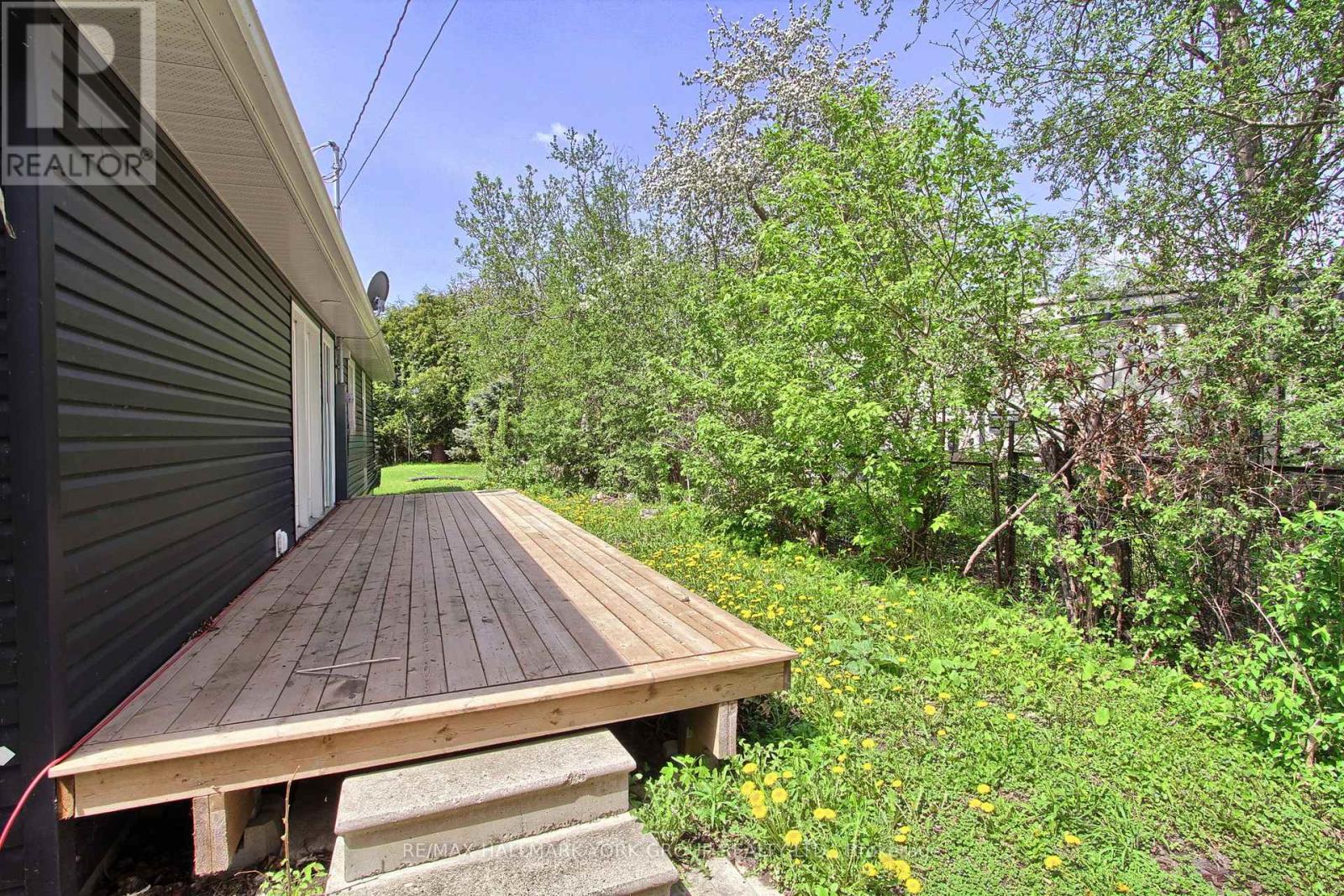 32 Larch Lane, Georgina, Ontario L0E 1N0 - Photo 32 - N13147734