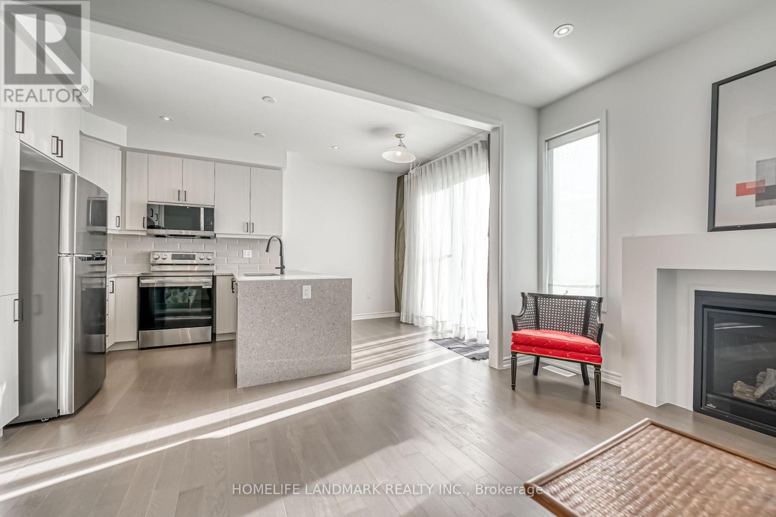 49 Mcbride Trail, Barrie, Ontario L9J 0Y8 - Photo 13 - S13147722