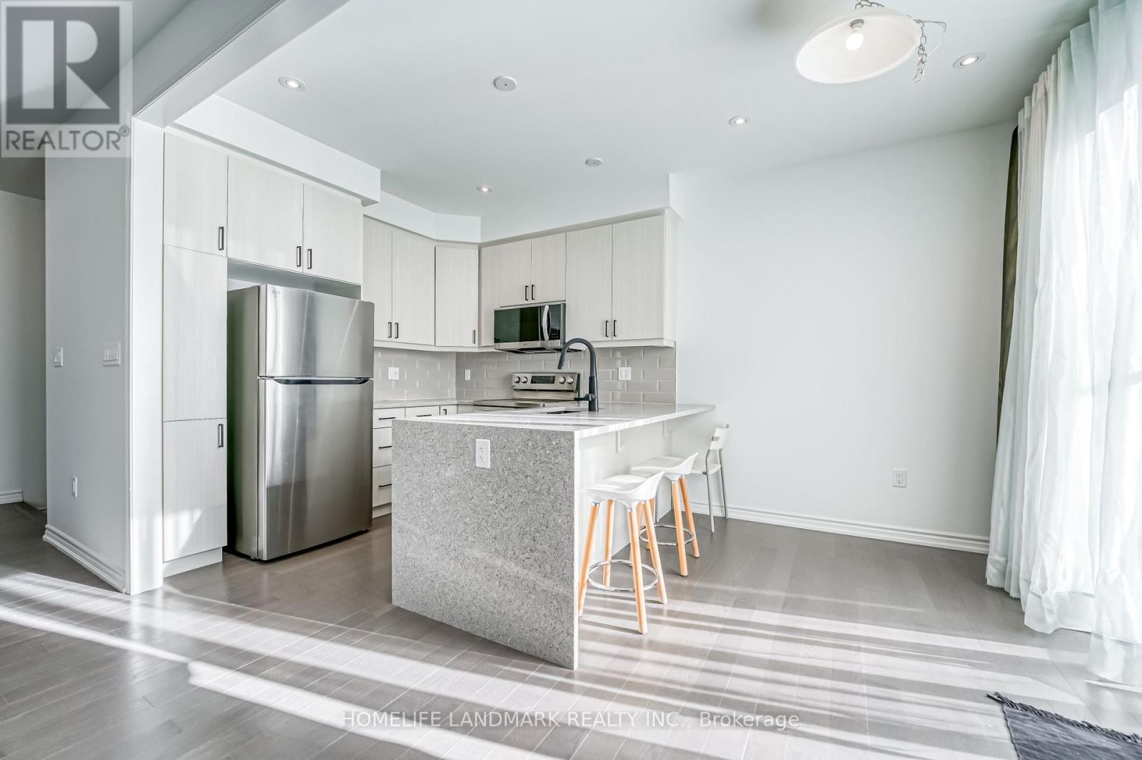 49 Mcbride Trail, Barrie, Ontario L9J 0Y8 - Photo 8 - S13147722