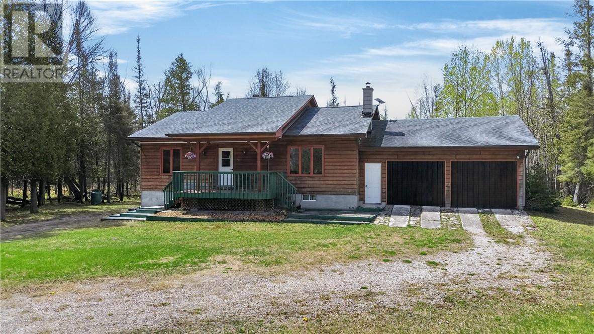 76 Lilly Crescent, Kagawong, Ontario
