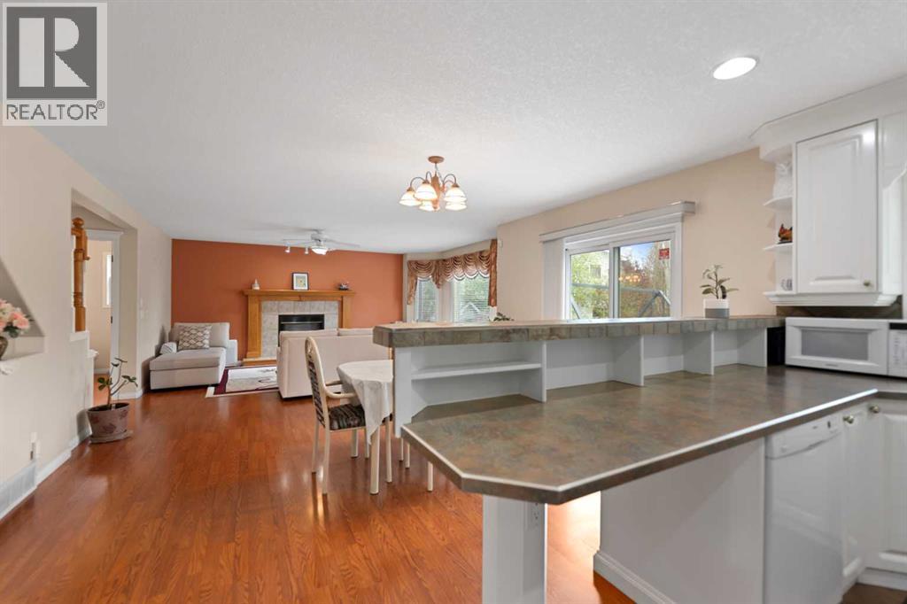 434 Douglas Woods Mews SE, Calgary, Alberta  T2Z 3B1 - Photo 15 - A2311475