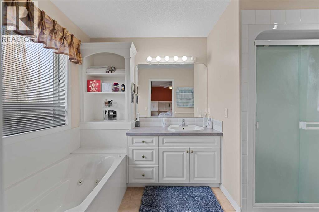 434 Douglas Woods Mews SE, Calgary, Alberta  T2Z 3B1 - Photo 28 - A2311475