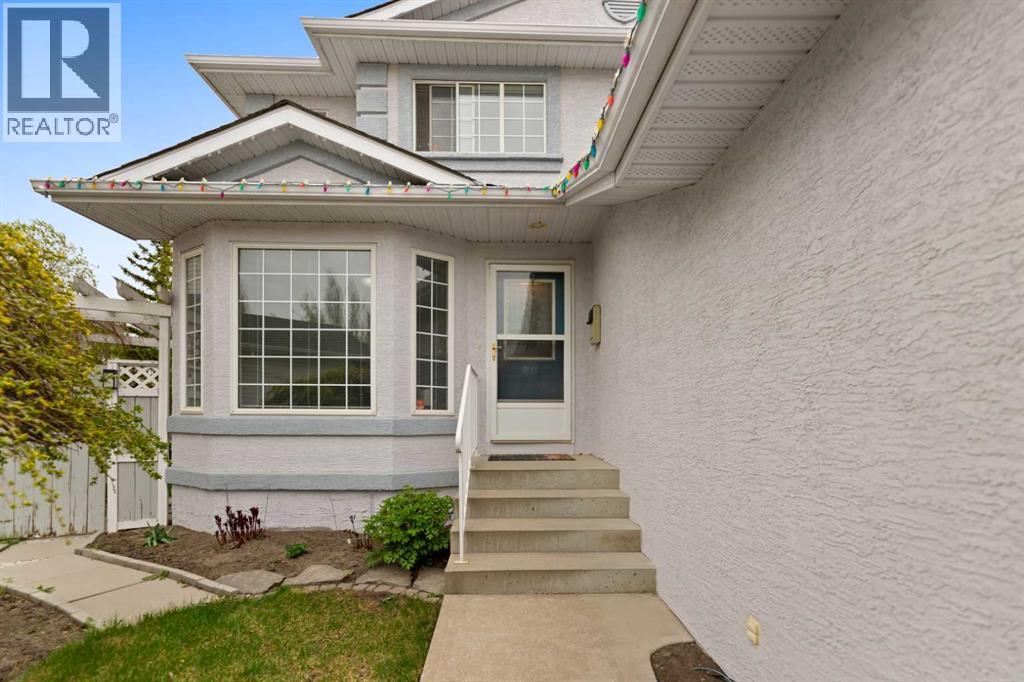 434 Douglas Woods Mews SE, Calgary, Alberta  T2Z 3B1 - Photo 3 - A2311475