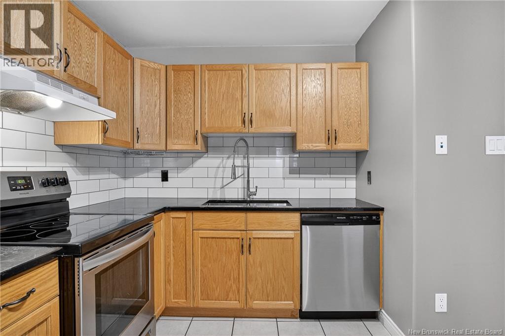 211 King St East Unit# 1, Saint John, New Brunswick  E2L 1H2 - Photo 11 - NB139851