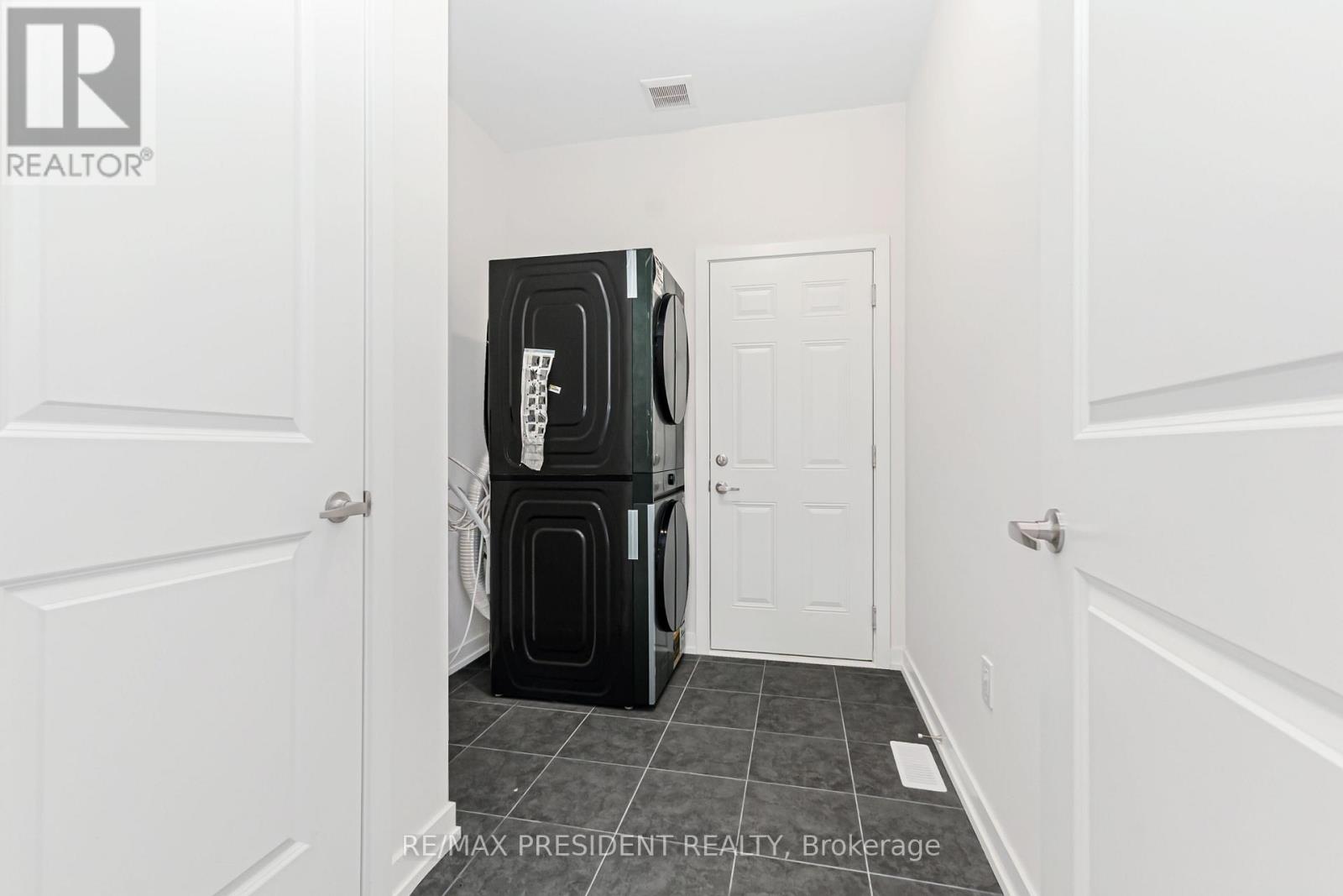 39 Henshaw Drive, Erin, Ontario N0B 1T0 - Photo 34 - X13147708