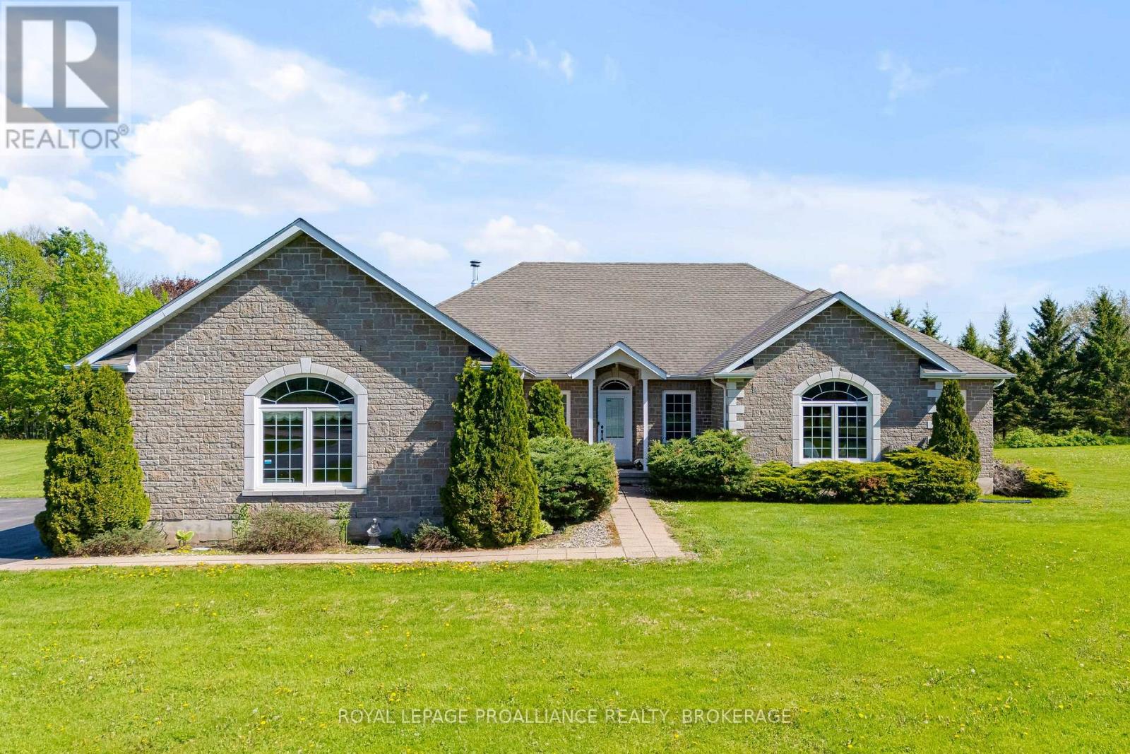 61 Conner Drive, Gananoque, Ontario  K7G 2V4 - Photo 1 - X13063302
