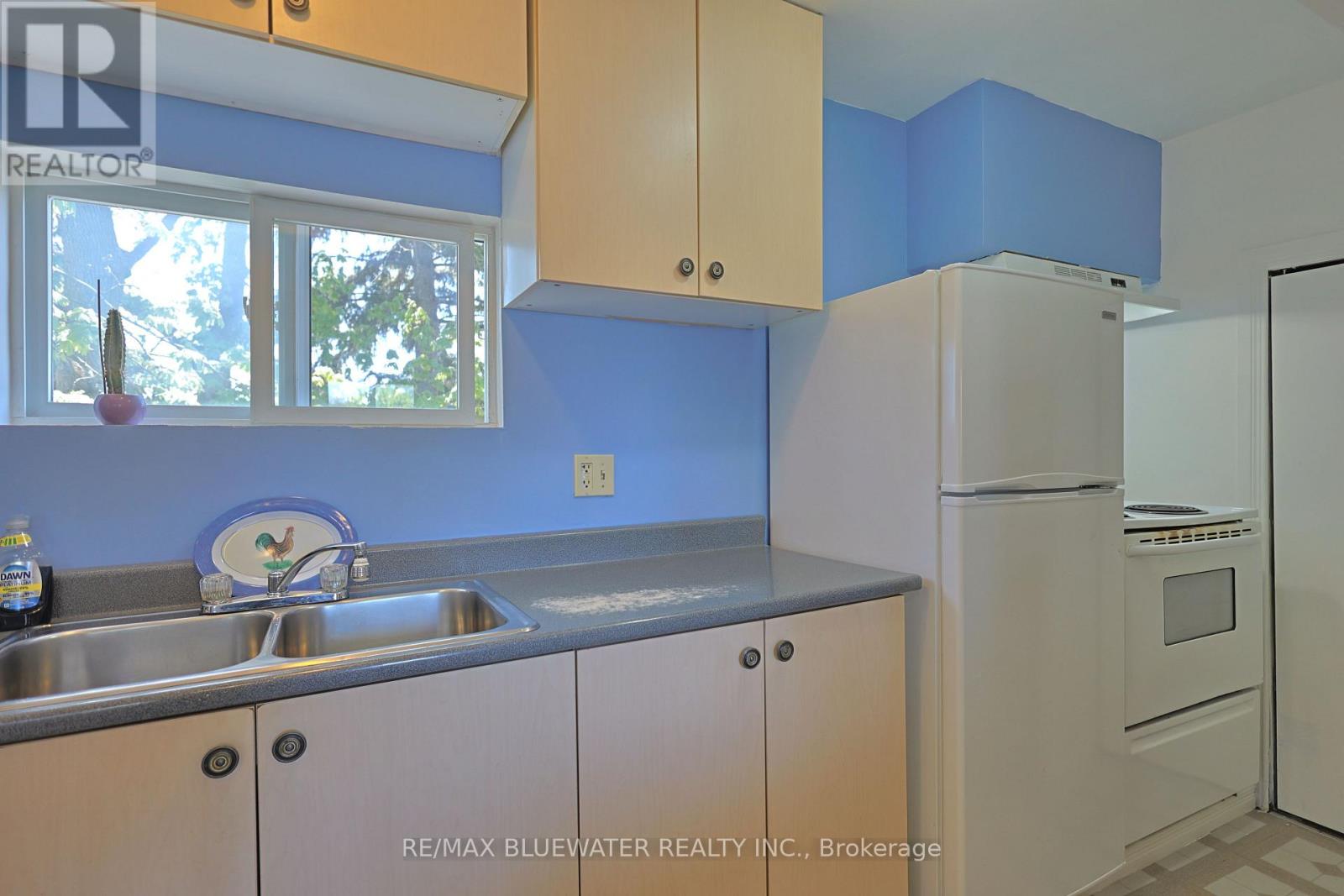 76 Franklin Street, Lambton Shores, Ontario  N0M 2N0 - Photo 35 - X13147846