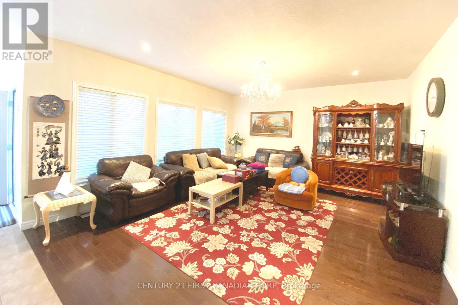 377 Blackacres Boulevard, London North, Ontario  N6G 0J2 - Photo 3 - X13147904