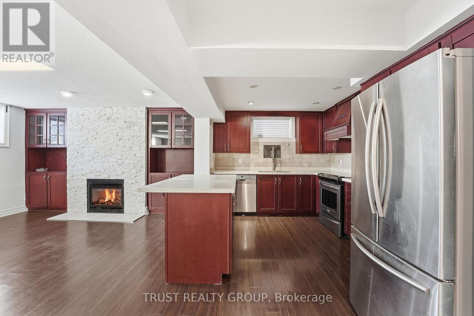 9 Del Ria Drive, Toronto, Ontario  M6L 1L9 - Photo 33 - W13146586