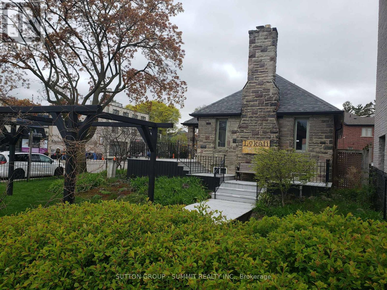 3 Brant Avenue, Mississauga, Ontario  L5G 3N9 - Photo 2 - W13147022