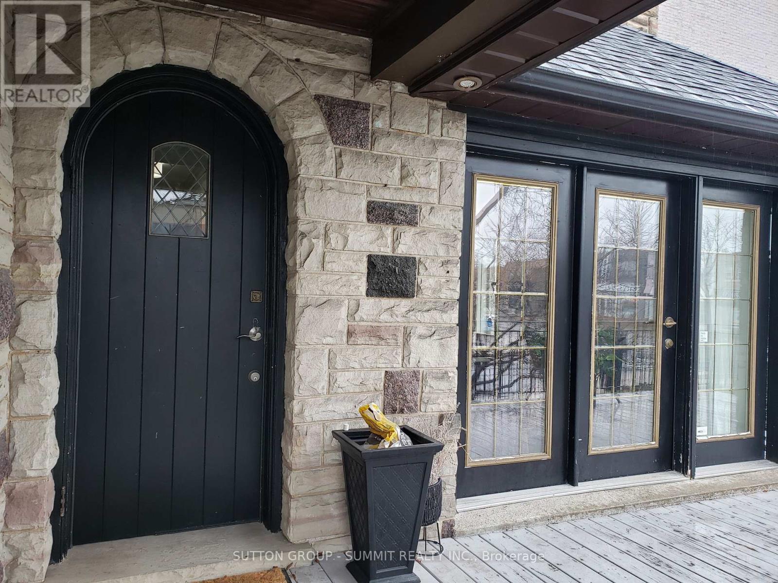 3 Brant Avenue, Mississauga, Ontario  L5G 3N9 - Photo 9 - W13147022
