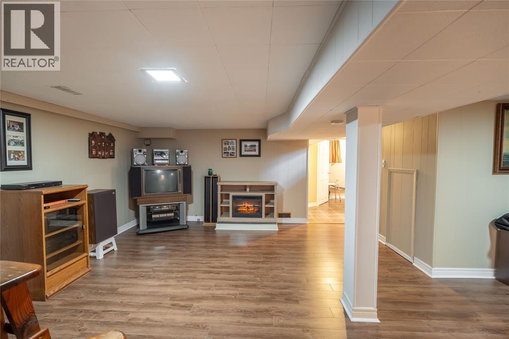 736 Southern Avenue, Sarnia, Ontario  N7T 7E3 - Photo 22 - 26011520