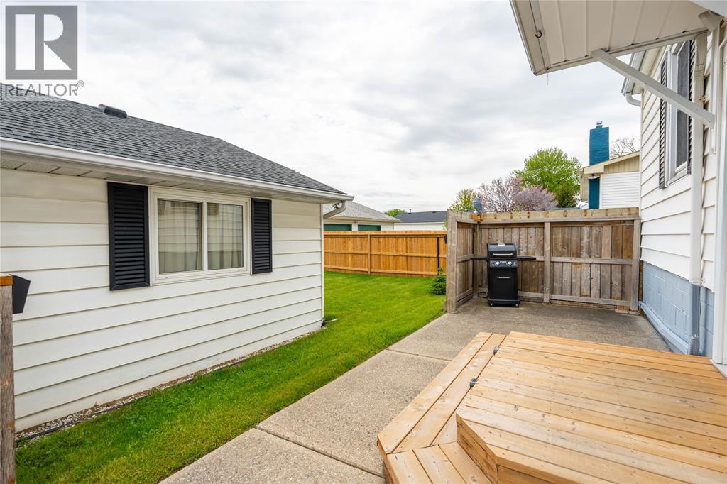 736 Southern Avenue, Sarnia, Ontario  N7T 7E3 - Photo 26 - 26011520