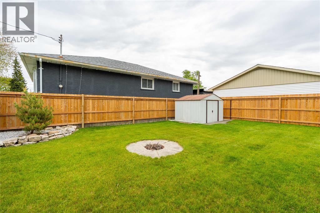 736 Southern Avenue, Sarnia, Ontario  N7T 7E3 - Photo 32 - 26011520