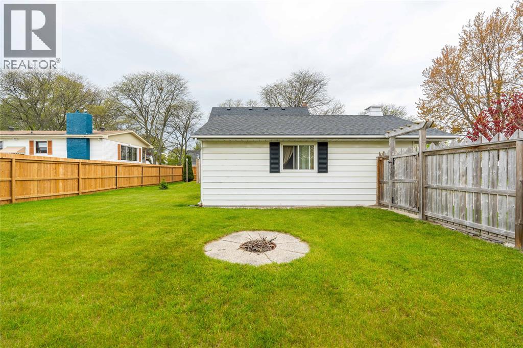 736 Southern Avenue, Sarnia, Ontario  N7T 7E3 - Photo 33 - 26011520