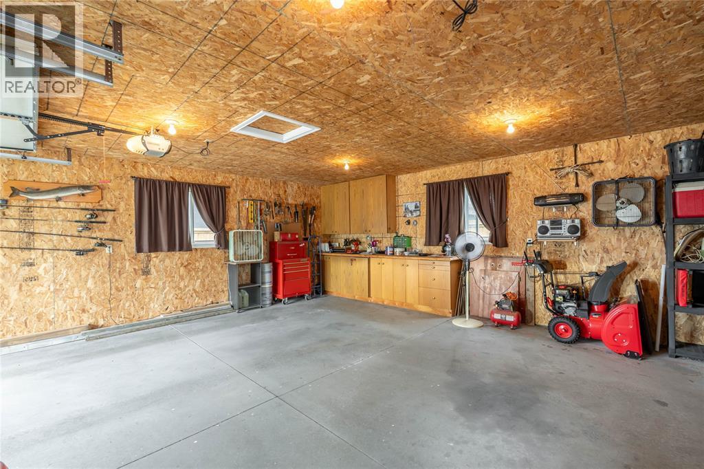 736 Southern Avenue, Sarnia, Ontario  N7T 7E3 - Photo 36 - 26011520