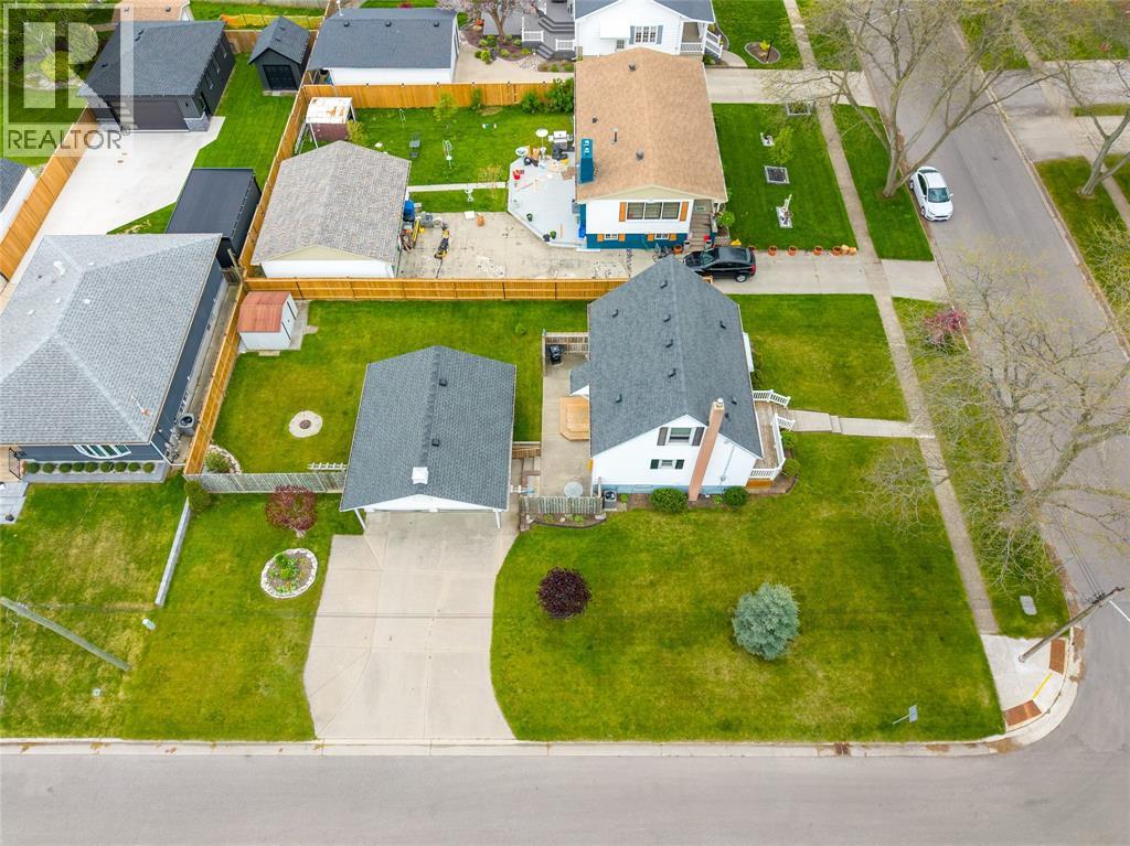 736 Southern Avenue, Sarnia, Ontario  N7T 7E3 - Photo 39 - 26011520