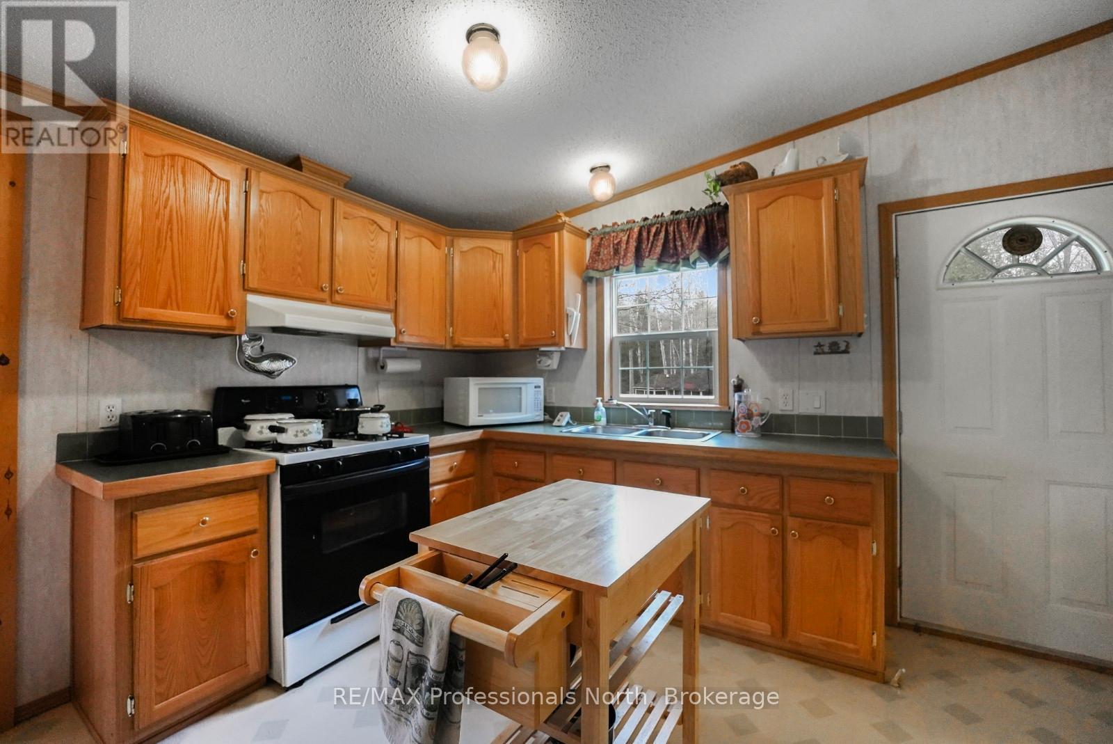 1005 Murrays Road, Dysart Et Al, Ontario  K0M 1S0 - Photo 9 - X13147782