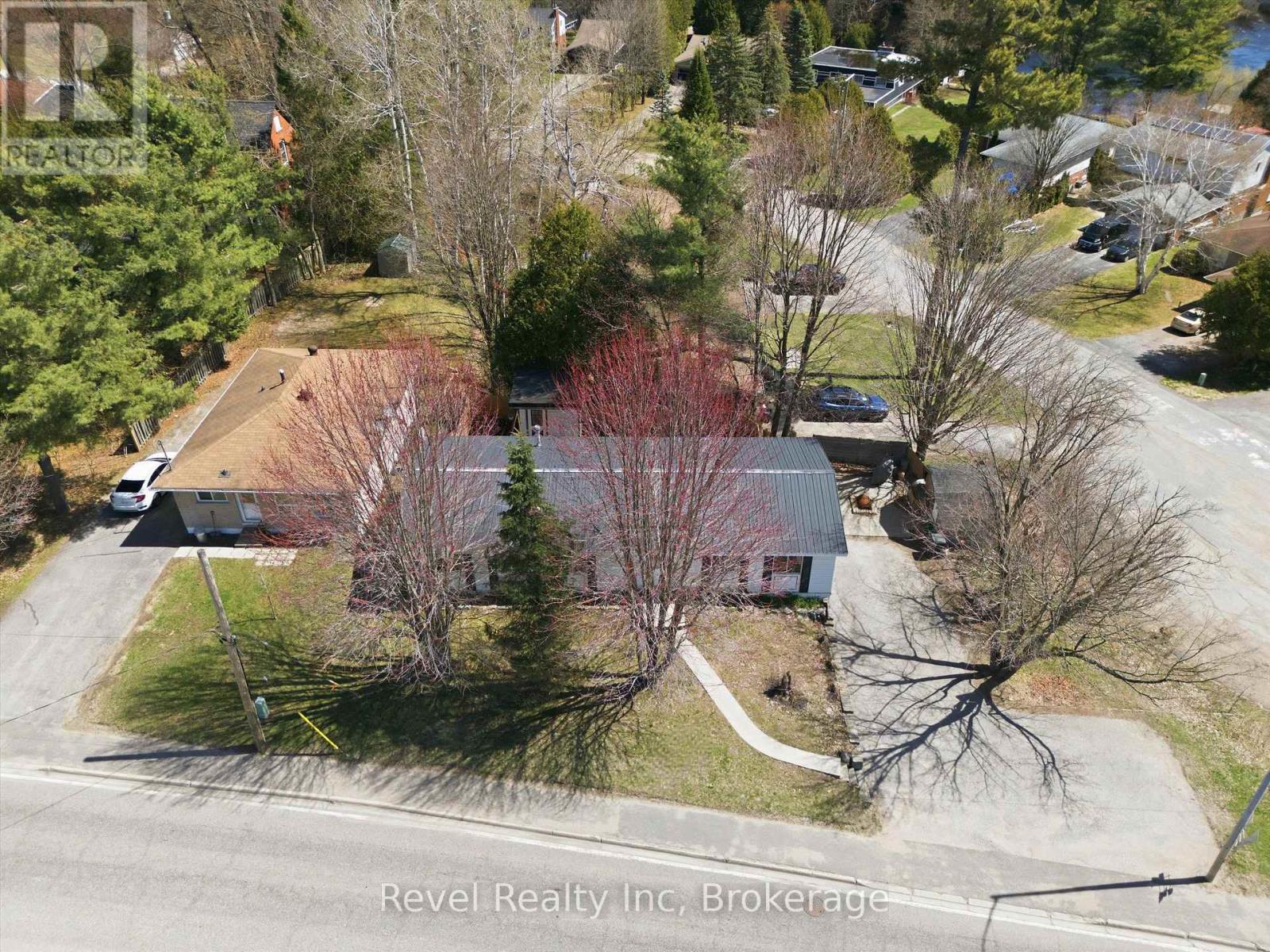 3 Wellington Street, Bracebridge, Ontario  P1L 1E8 - Photo 37 - X13147876