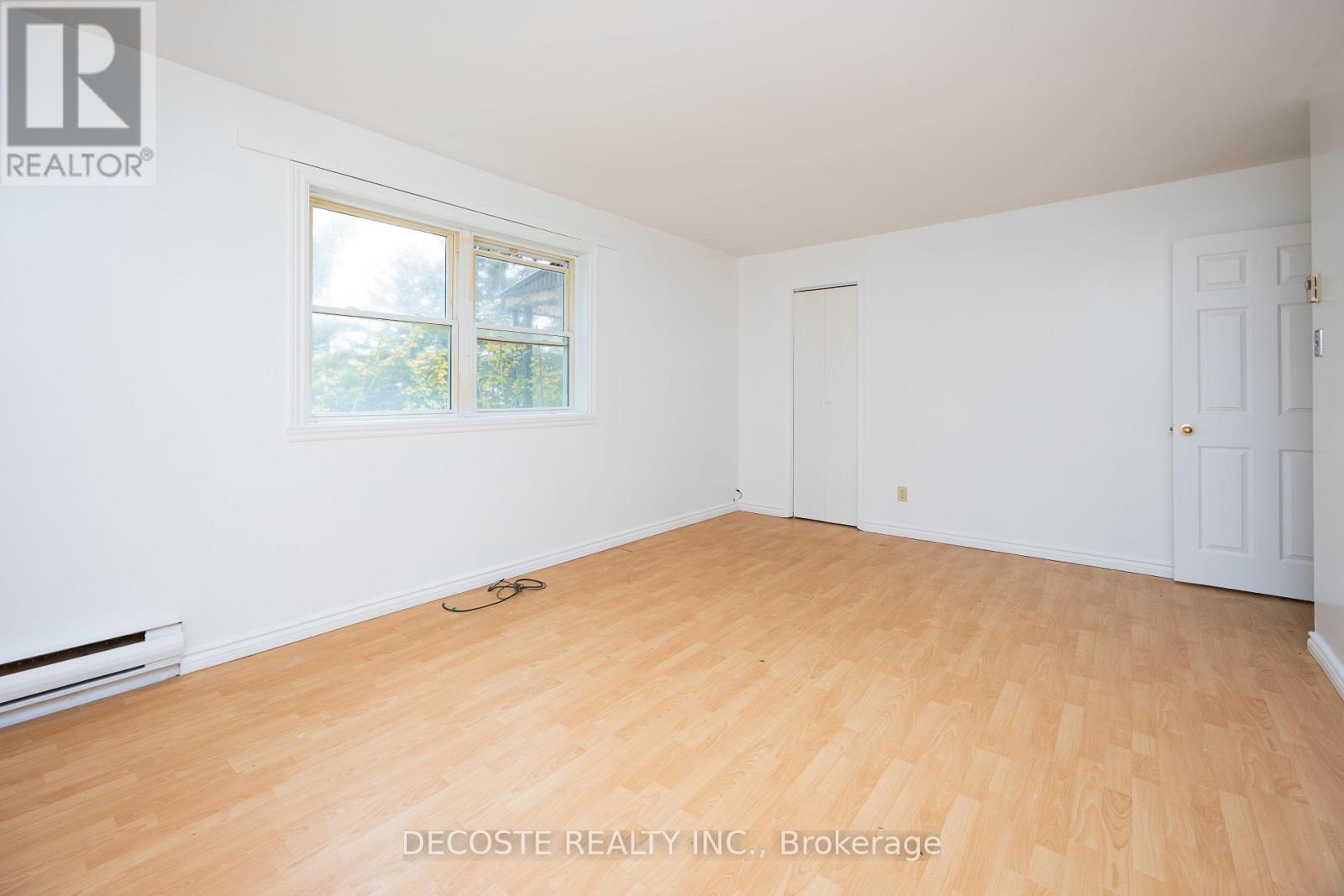 21985 Main Street, North Glengarry, Ontario K0B 1H0 - Photo 10 - X13147878