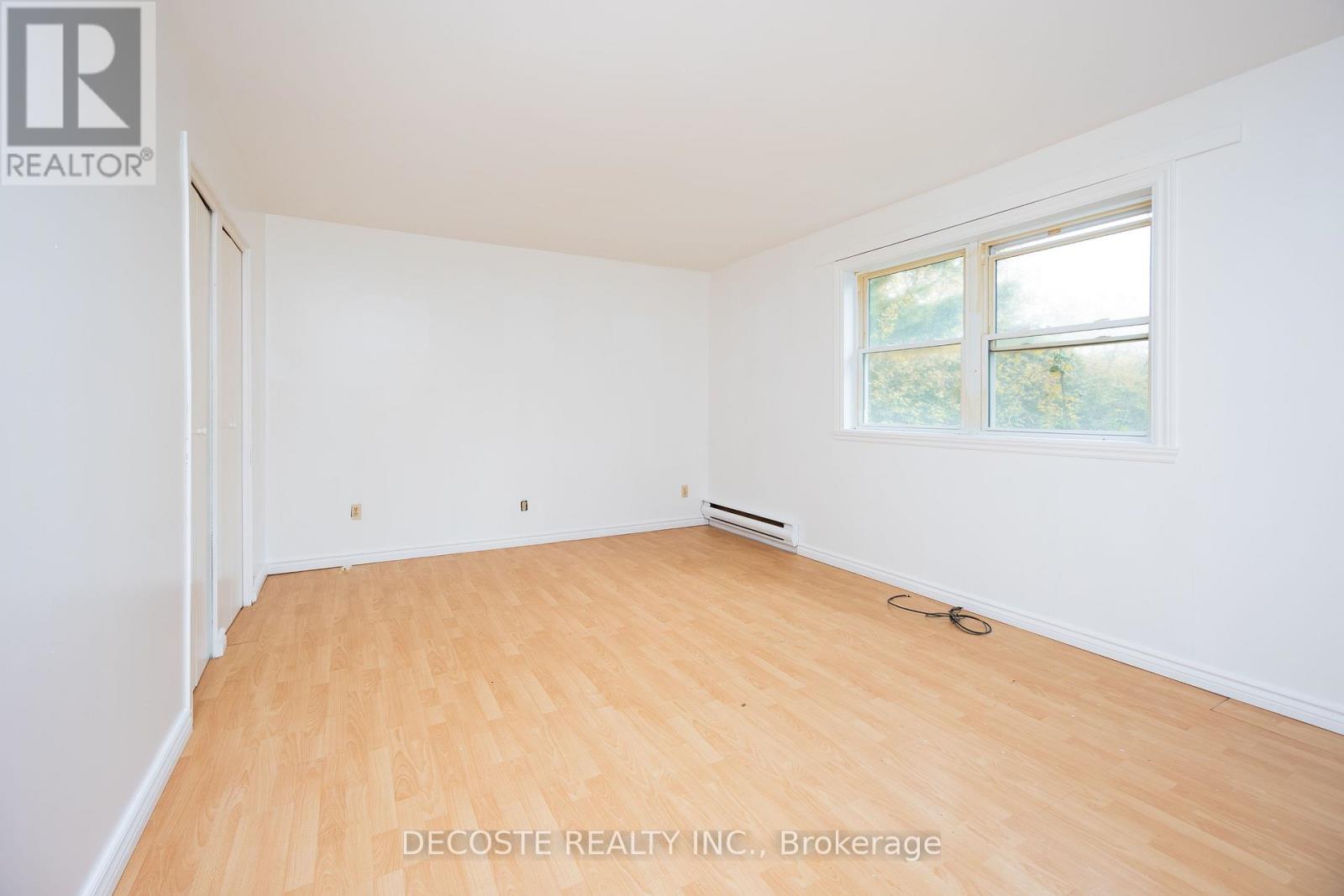 21985 Main Street, North Glengarry, Ontario K0B 1H0 - Photo 11 - X13147878