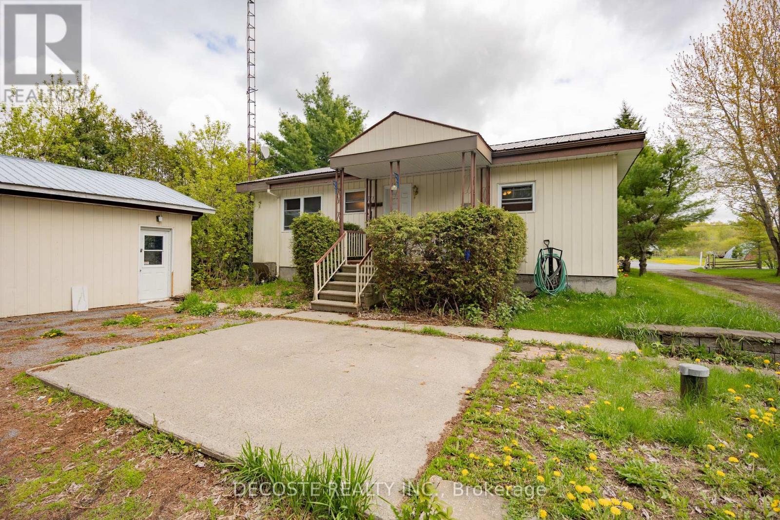 21985 Main Street, North Glengarry, Ontario K0B 1H0 - Photo 18 - X13147878
