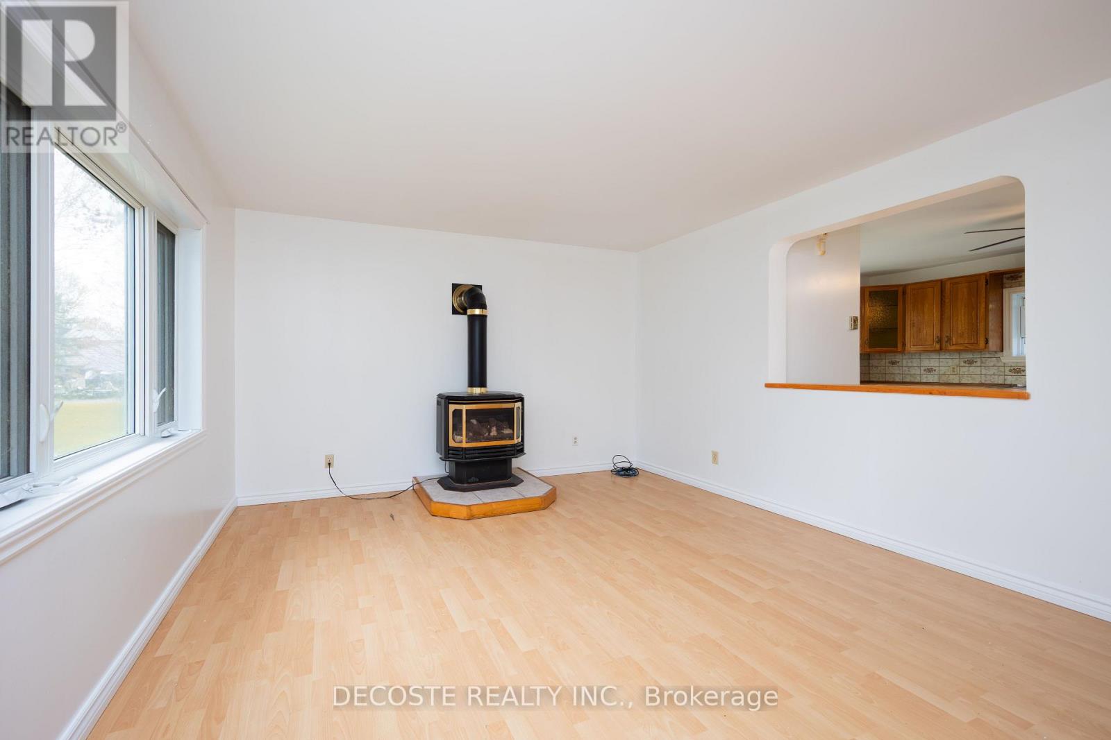 21985 Main Street, North Glengarry, Ontario K0B 1H0 - Photo 6 - X13147878