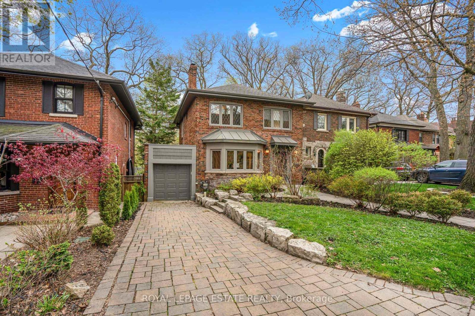 63 BEAUFORT ROAD, Toronto, Ontario