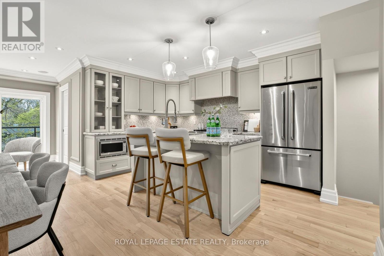 63 Beaufort Road, Toronto, Ontario  M4E 1M8 - Photo 12 - E13147864