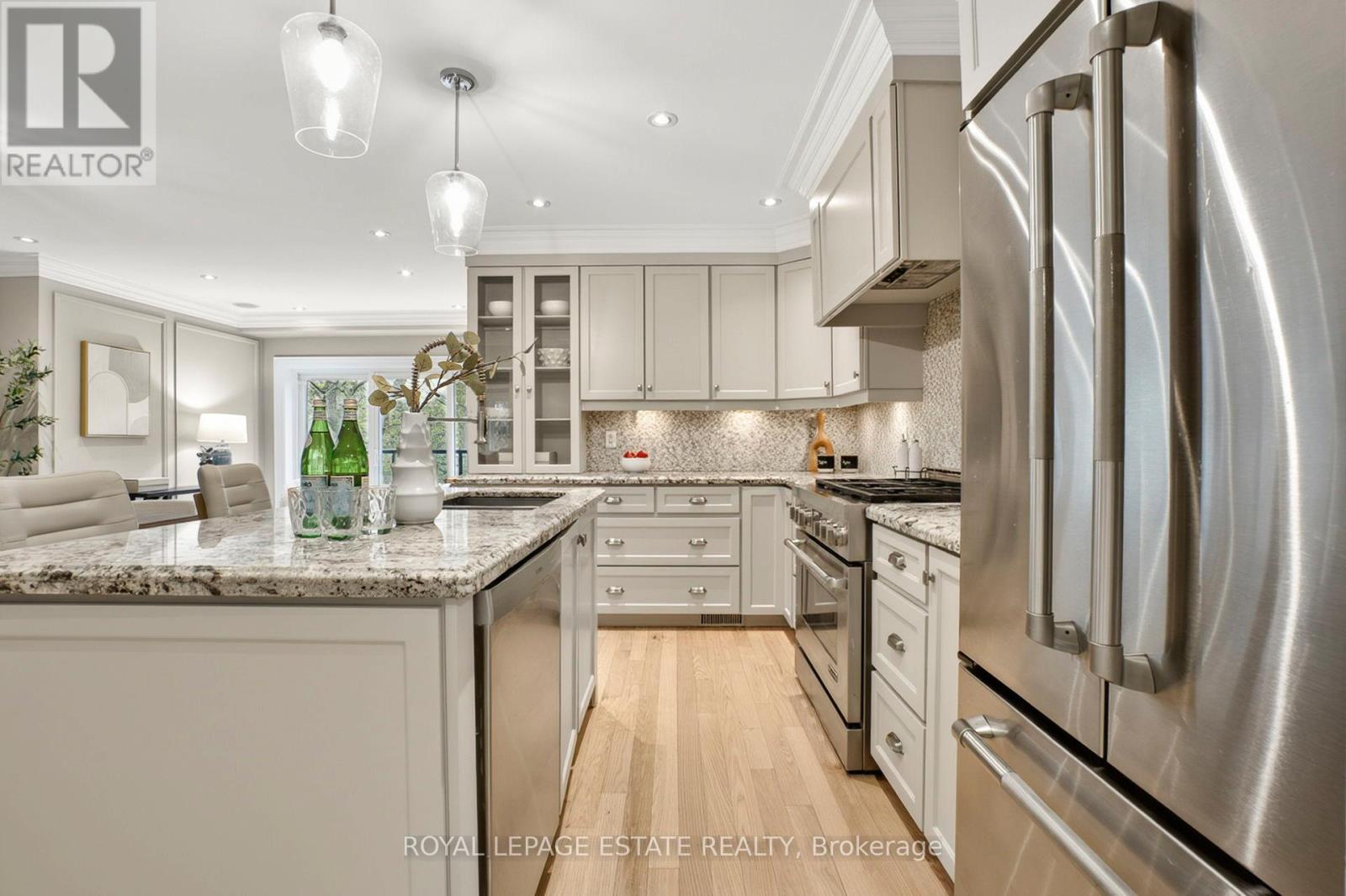 63 Beaufort Road, Toronto, Ontario  M4E 1M8 - Photo 13 - E13147864