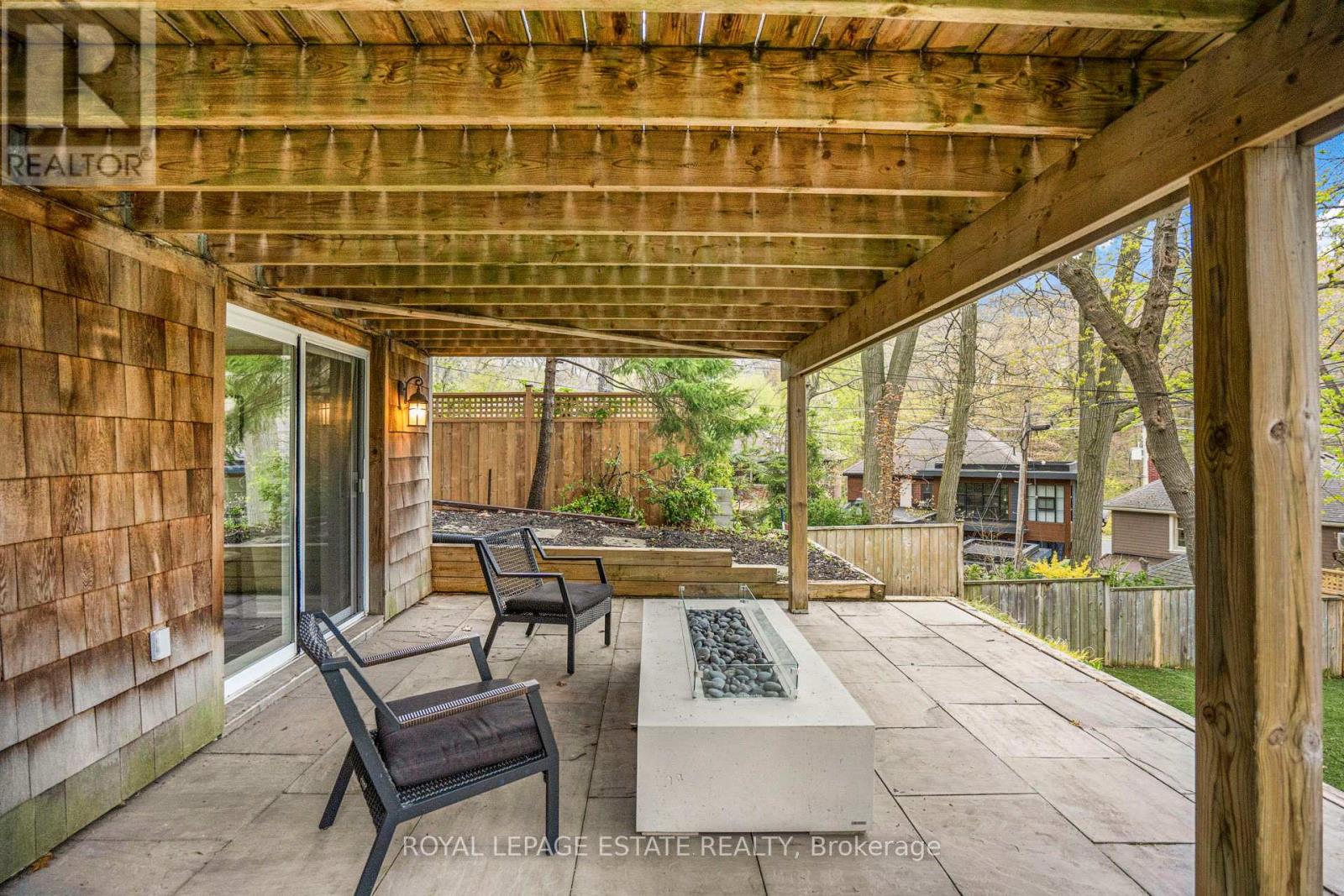 63 Beaufort Road, Toronto, Ontario  M4E 1M8 - Photo 37 - E13147864