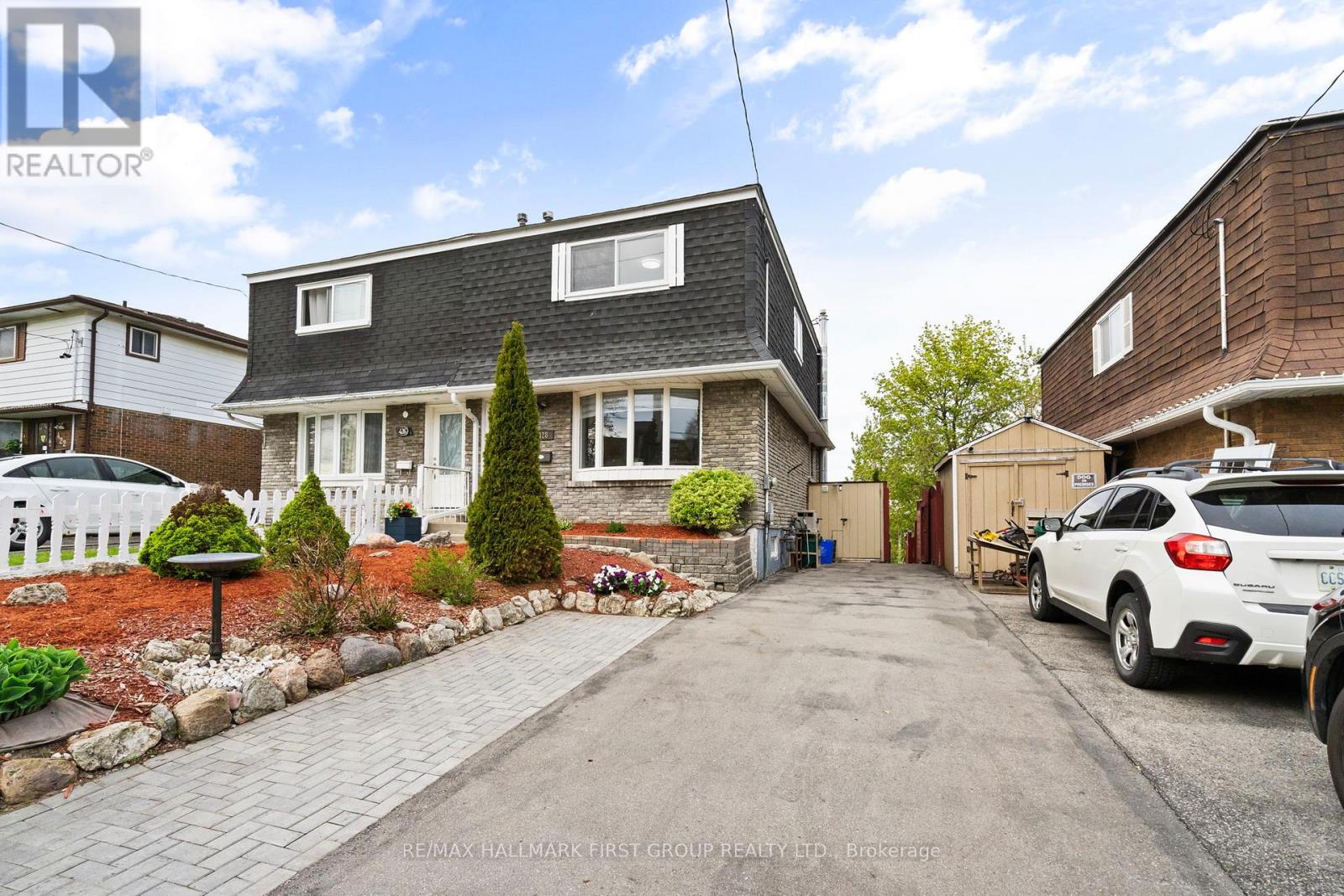 428 Dean Avenue, Oshawa, Ontario  L1H 3E2 - Photo 2 - E13147906