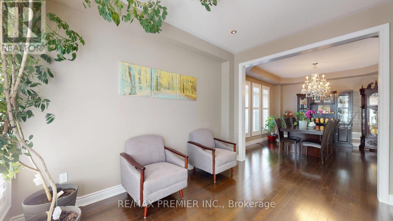 48 Heron Hollow Avenue, Richmond Hill, Ontario  L4E 0G9 - Photo 5 - N13147774