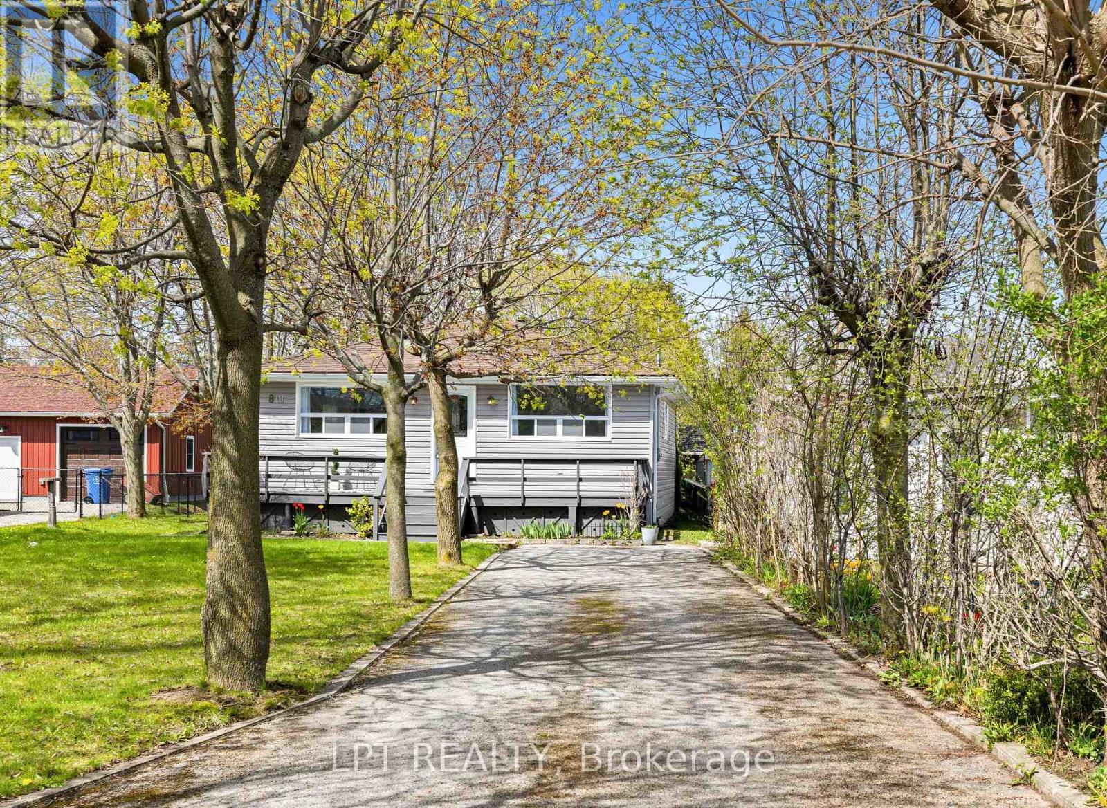 818 Poplar Avenue, Georgina, Ontario  L4P 3E9 - Photo 4 - N13147820
