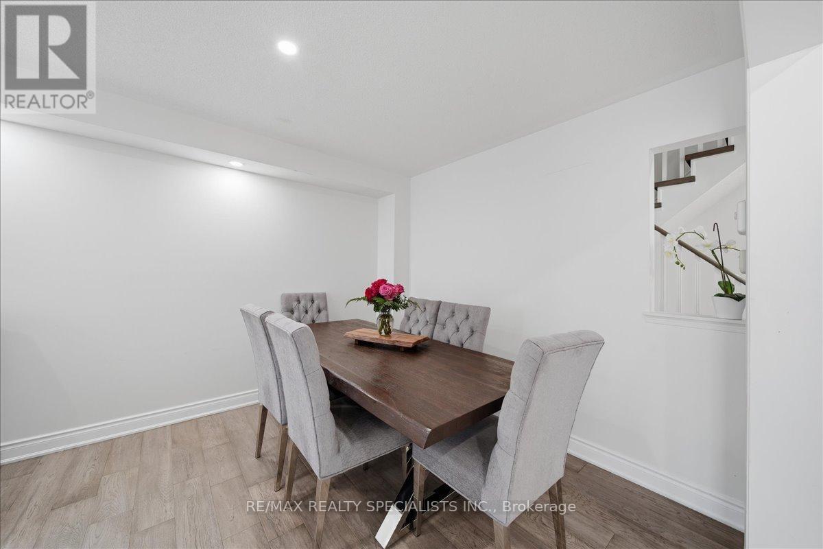 164 Webb Street, Bradford West Gwillimbury, Ontario  L3Z 0P8 - Photo 8 - N13147832