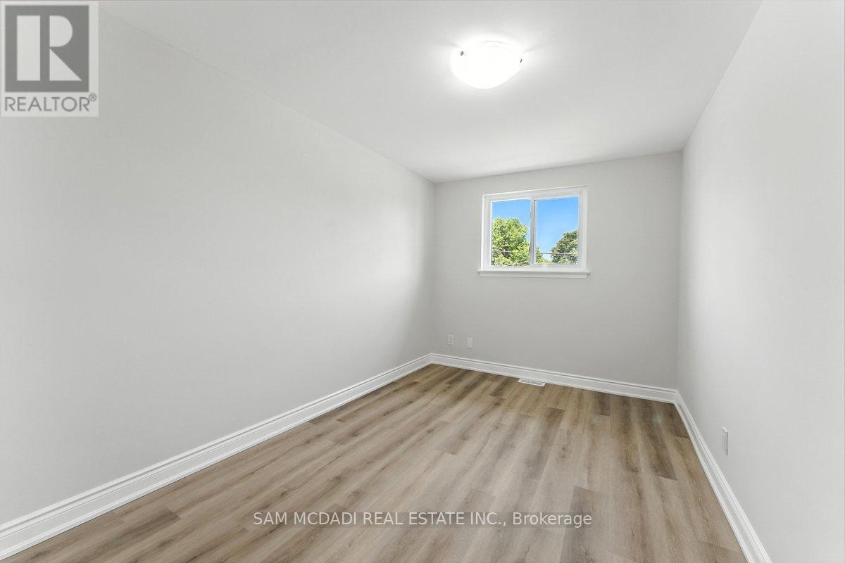 325 Banff Avenue, Oshawa, Ontario L1J 1L7 - Photo 19 - E13146818