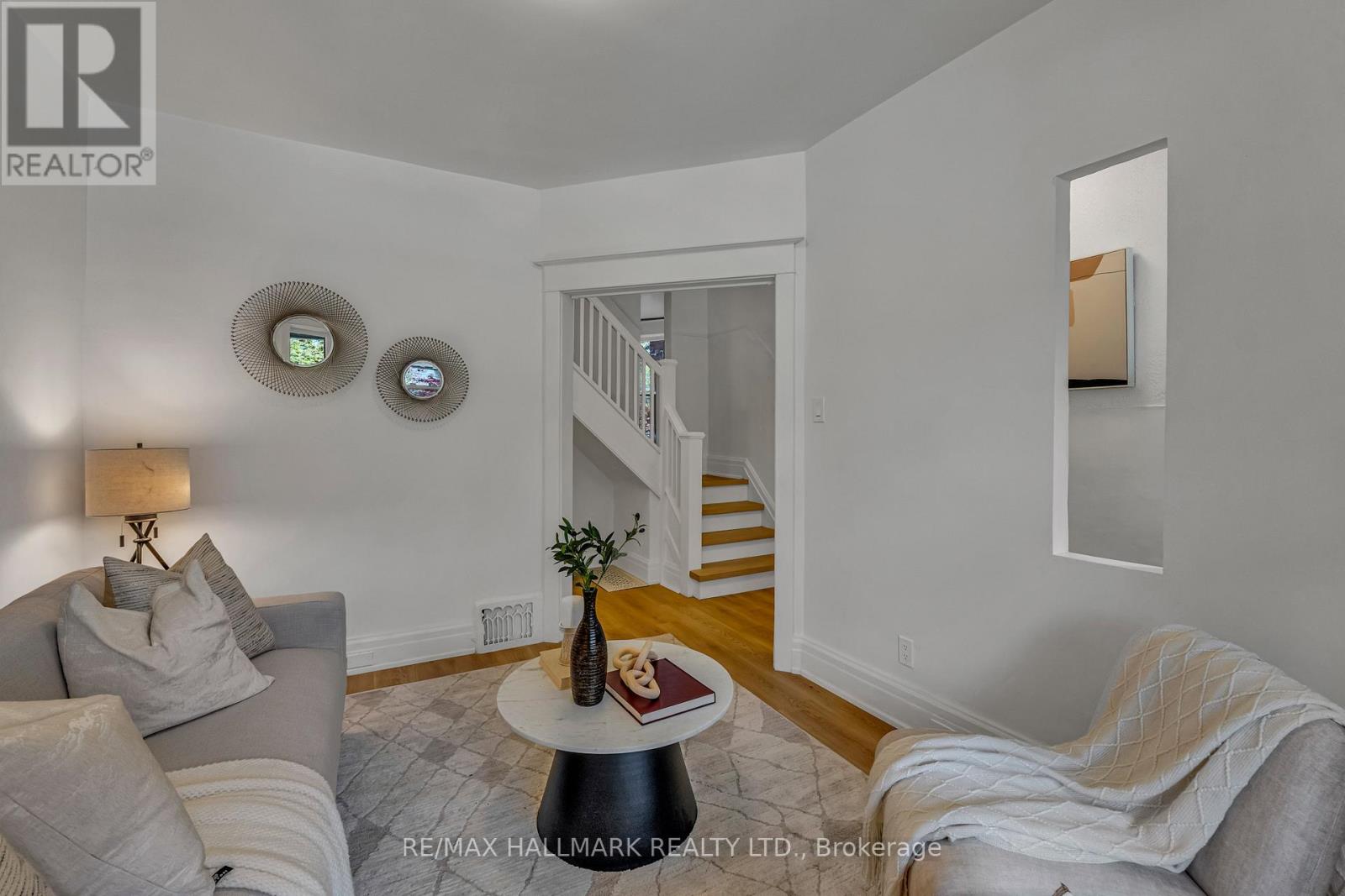 49 Ravina Crescent, Toronto, Ontario  M4J 3L9 - Photo 7 - E13147776