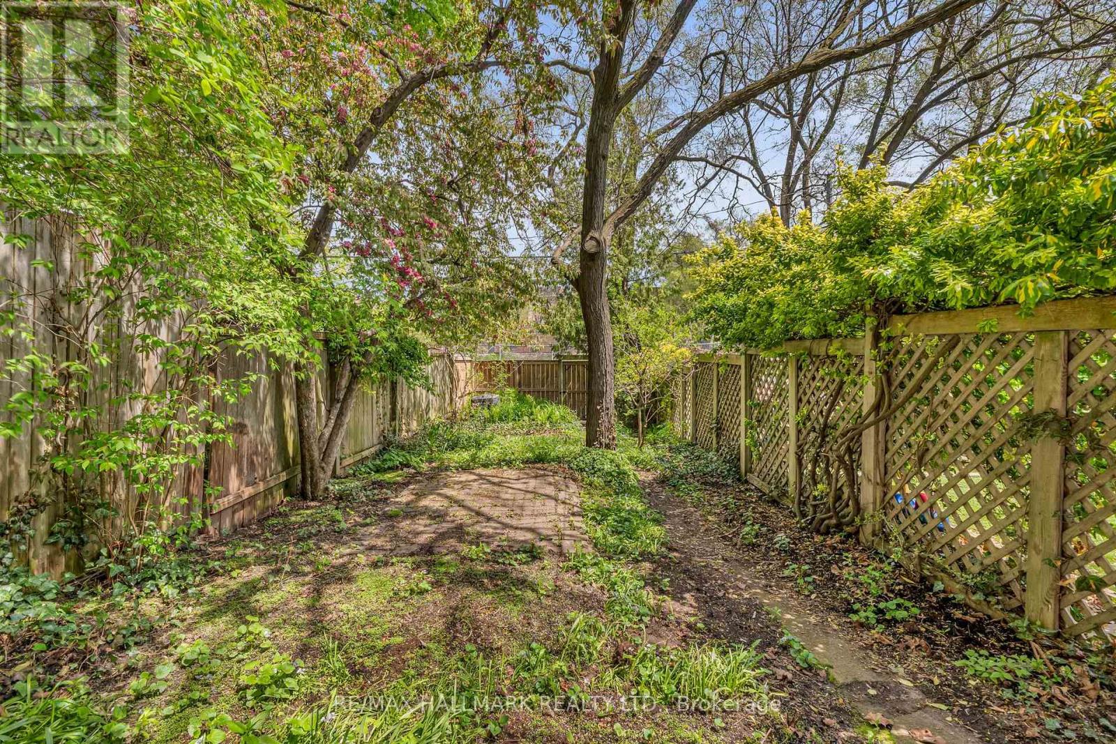 49 Ravina Crescent, Toronto, Ontario  M4J 3L9 - Photo 40 - E13147776