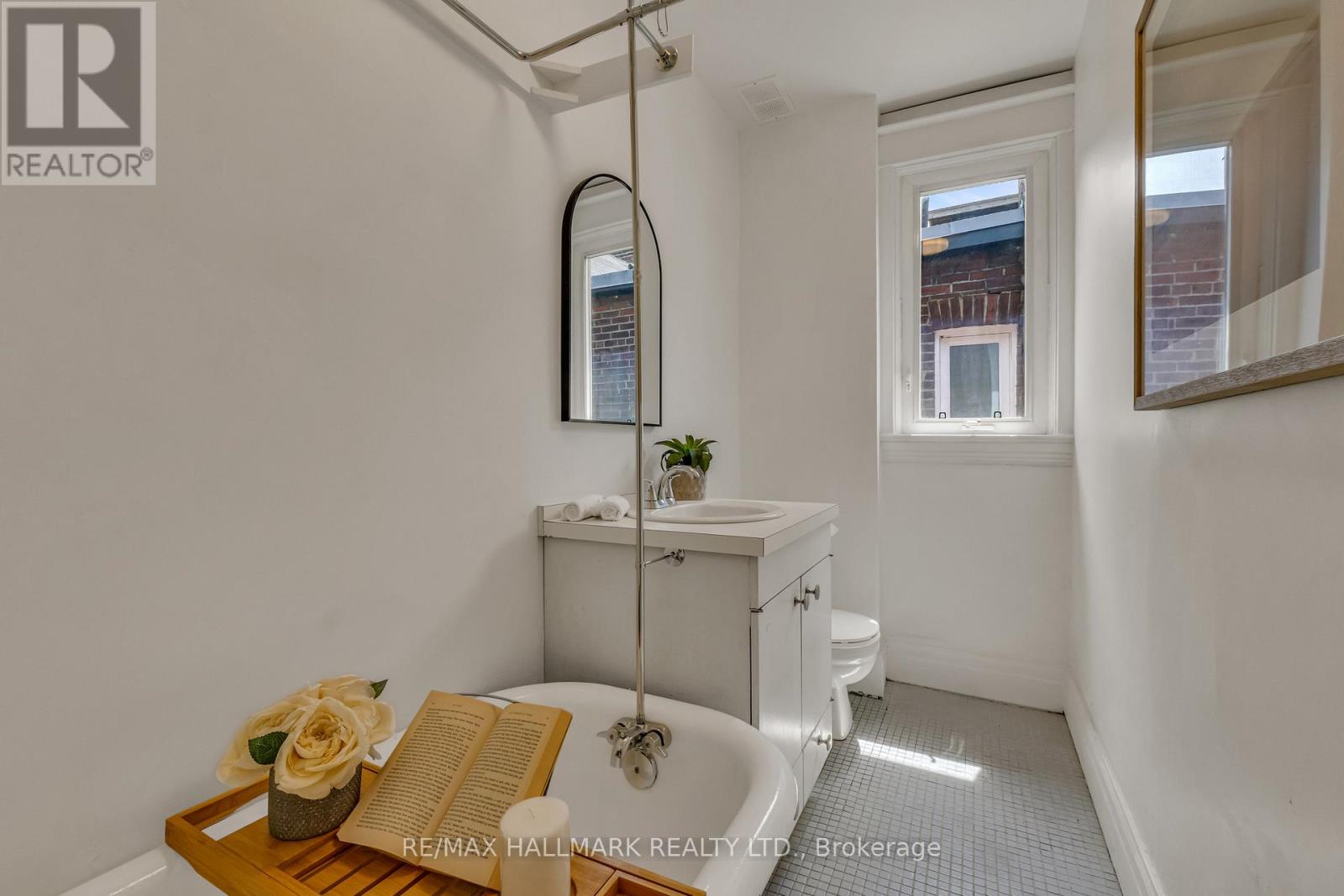 49 Ravina Crescent, Toronto, Ontario  M4J 3L9 - Photo 26 - E13147776