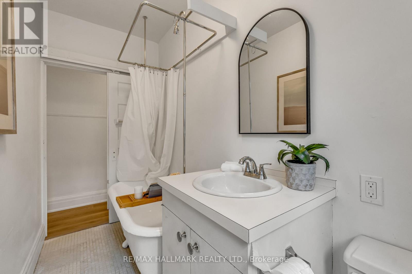 49 Ravina Crescent, Toronto, Ontario  M4J 3L9 - Photo 27 - E13147776